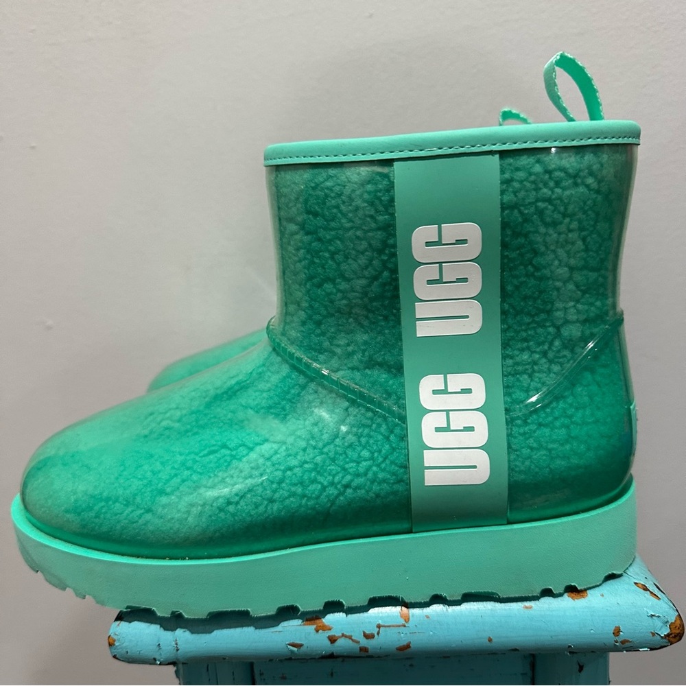 UGG Classic Clear Mini Boots Waterproof Tide Pool Size 7